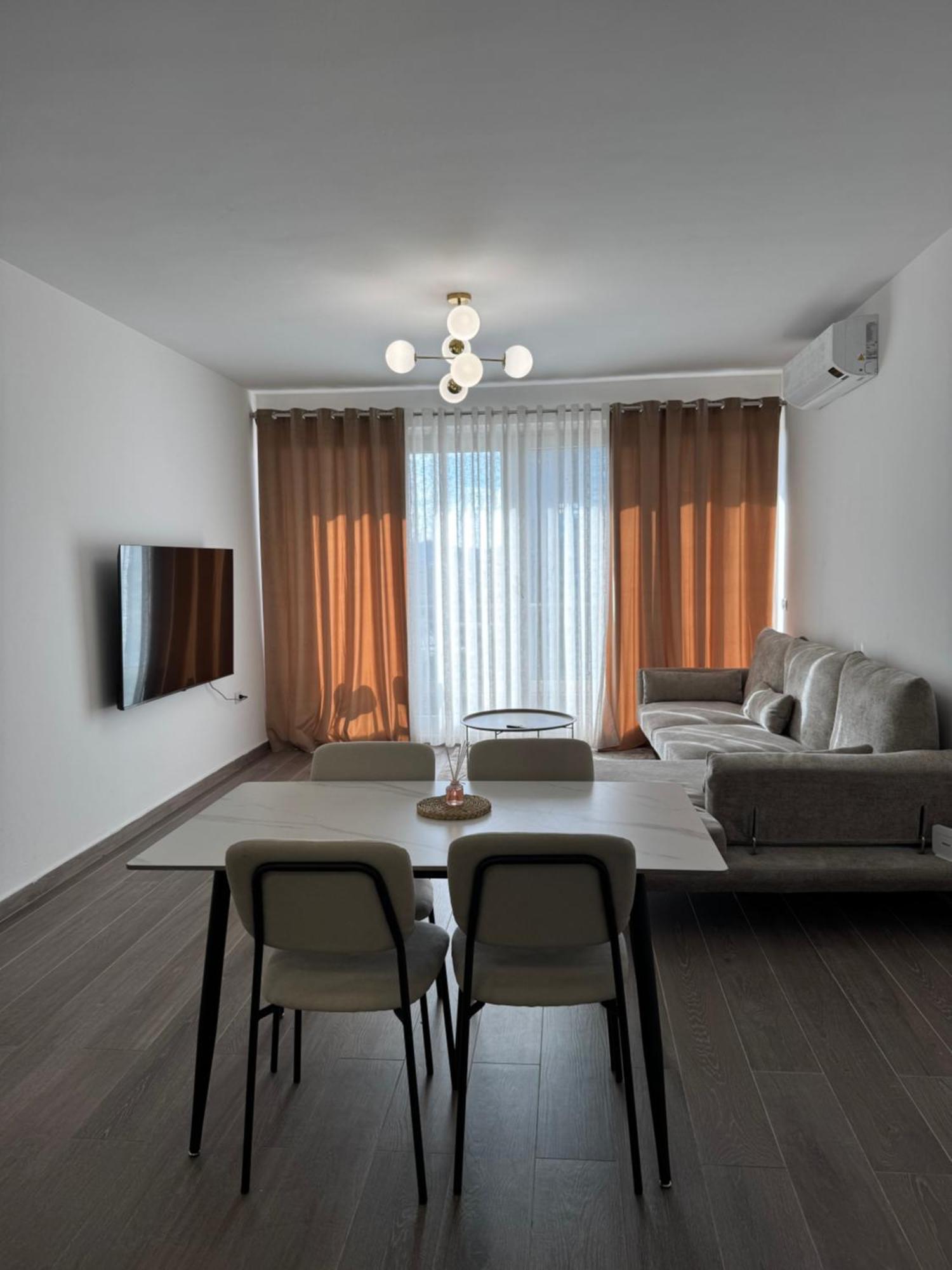 Free Parking Skanderbeg Square - Spacious Central Apartment ติรานา ภายนอก รูปภาพ